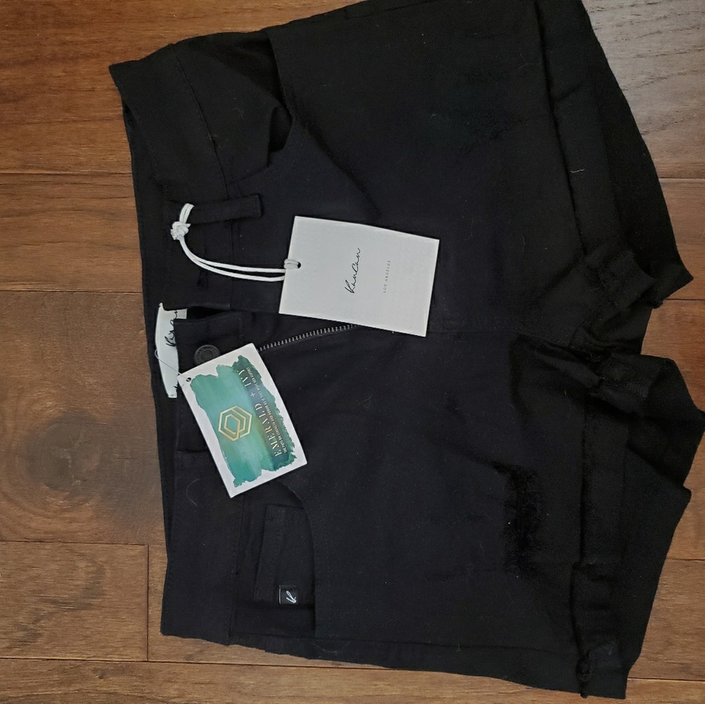 Kan Can Black Shorts